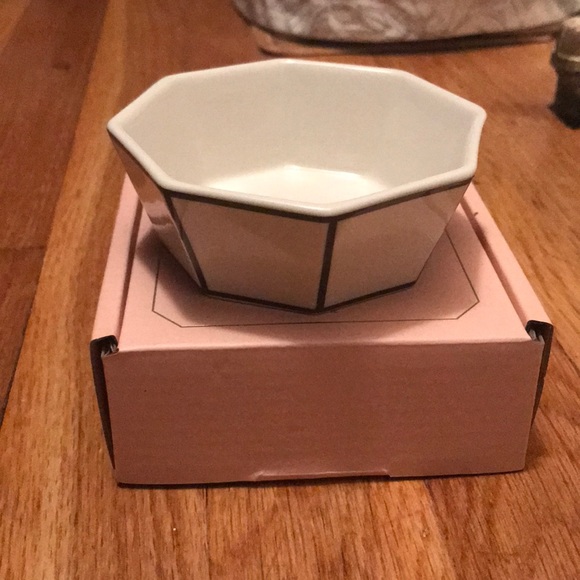 Odeme porcelain ring dish NWT - Picture 3 of 4